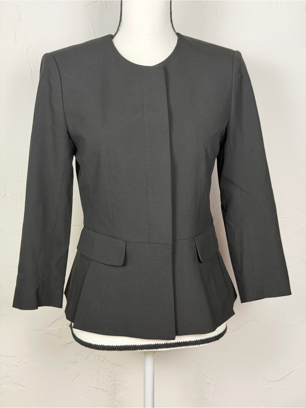 Ann Taylor Black Tailored Peplum Blazer - Professional and Sleek size 2